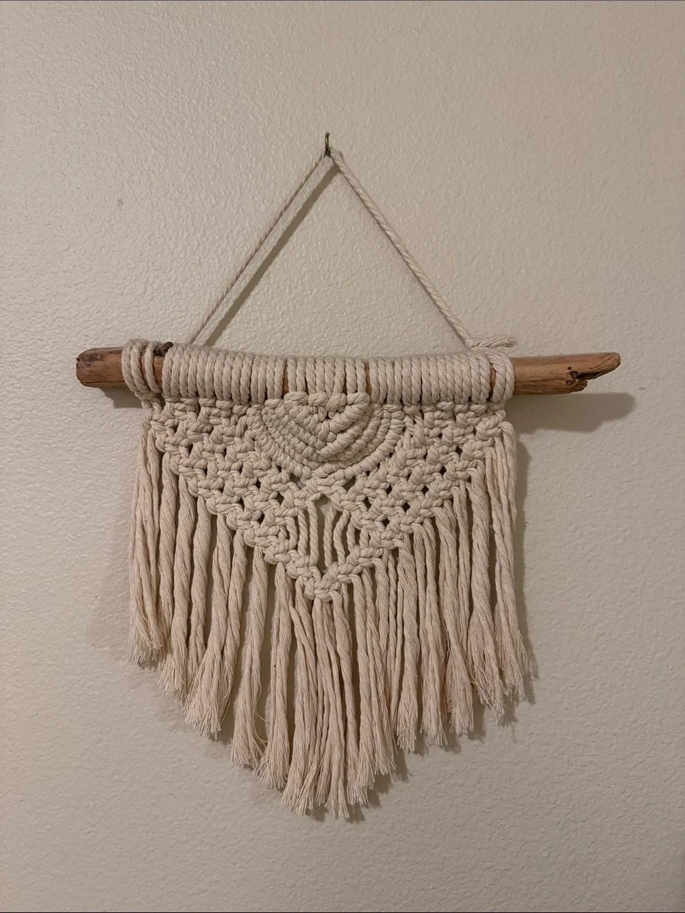 Handwoven Cream Macramé Wall Tapestry with Driftwood Accent